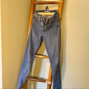 LEVIS 721 HIGH RISE